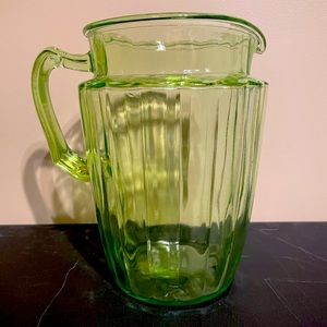 Vintage Depression glass Uranium Anchor Hocking Pitcher